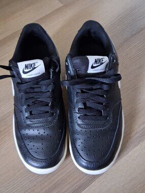 Nike men's court vision low CD 5434- 001. Black casual. Shoe sneakers. US 7.